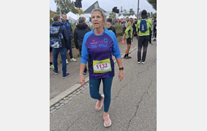 Christiane 1ère M6F au 5km des Foulées de Brumath !