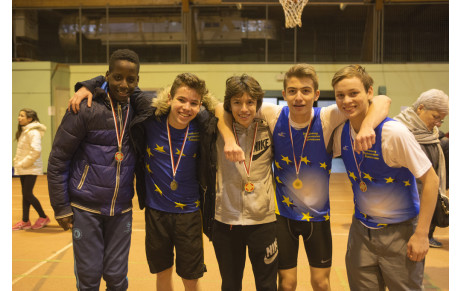 De l'or, des records et un lancer de mammouth !